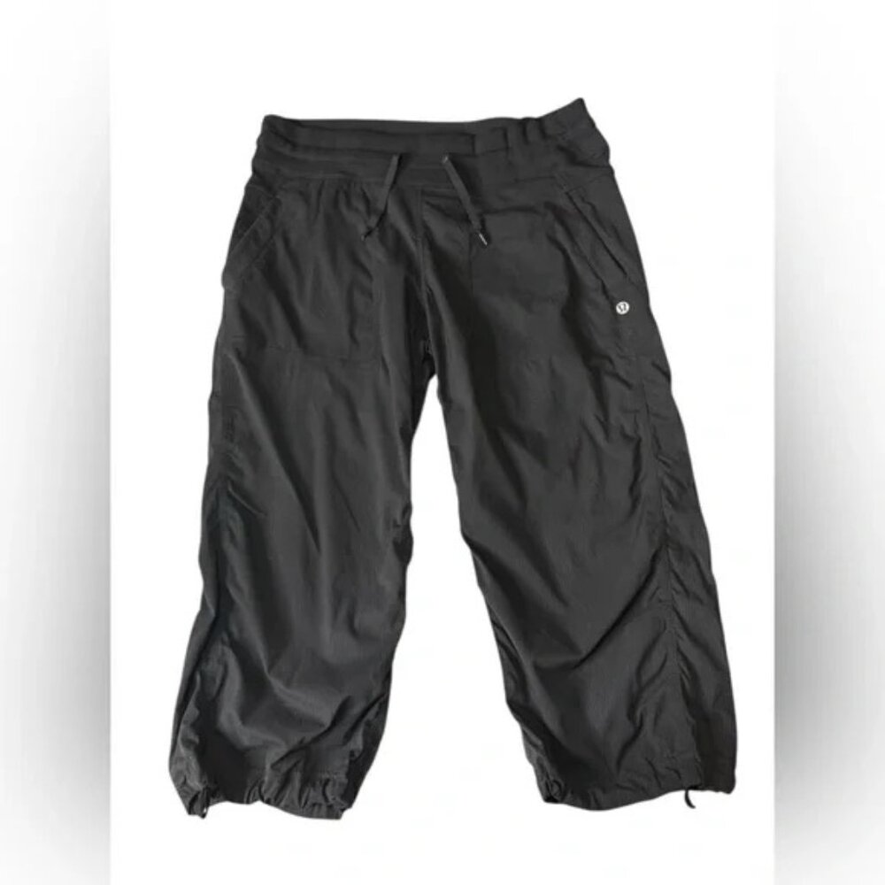 Lululemon Women's Dance Studio Crop Black Pant Size 8 - Picture 2 of 4